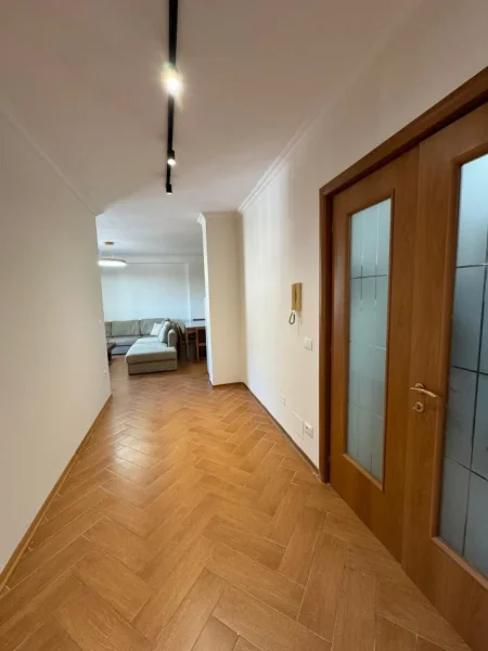 Tirane, shitet apartament 2+1 Kati 7, 96 m² 168.000 € (Kinostudio)