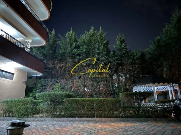 Tirane, jepet me qera Vile 3 Katshe Kati 4, 700 m² 5.000 € (RRUGA SELAUDIN ZORBA)