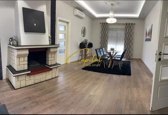 Tirane, jepet me qera Vile 3 Katshe Kati 4, 700 m² 5.000 € (RRUGA SELAUDIN ZORBA)