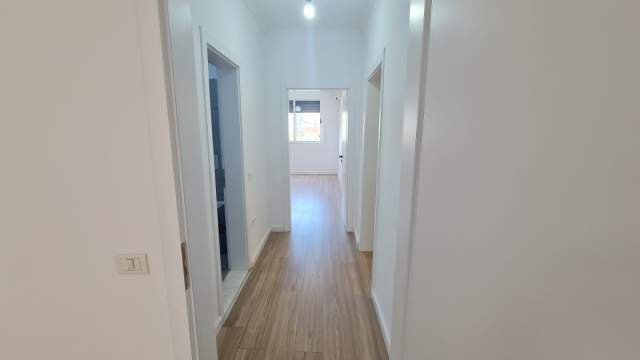 Tirane, shitet apartament 2+1+BLK Kati 3, 111 m² 135.000 Euro (prane shkolle Qazim Turdiu)