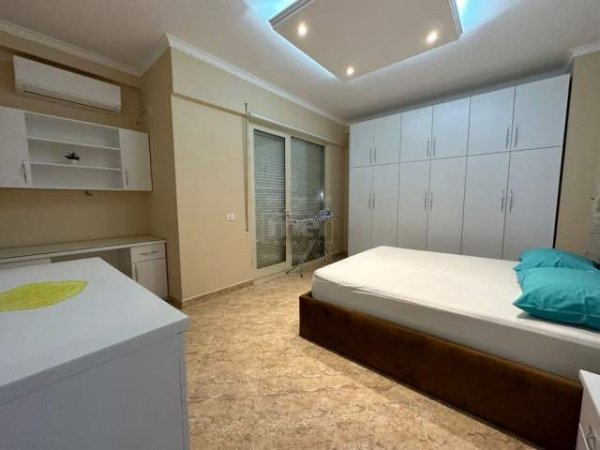 Tirane, jepet me qera apartament 2+1+BLK 120 m² 800 Euro (Don Bosko)