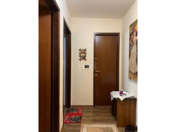 Tirane, jepet me qera apartament 2+1+BLK 100 m² 500 Euro (Blloku)