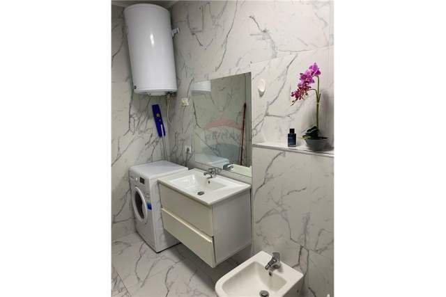 Tirane, jepet me qera apartament 60 m² 450 Euro (komuna e parisit)