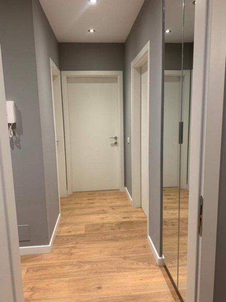 Tirane, jepet me qera apartament 2+1+BLK Kati 4, 99 m² 750 Euro (21 dhjetori)