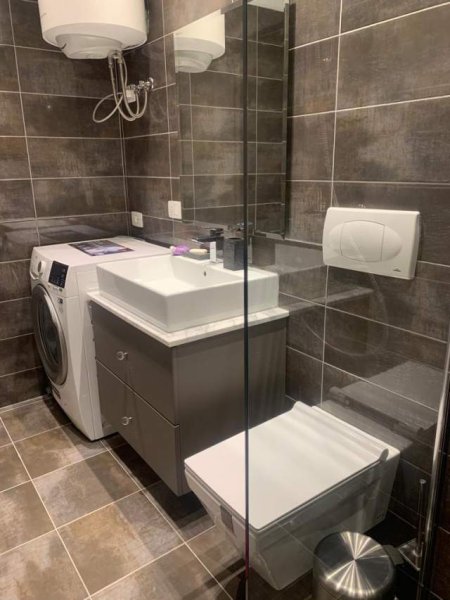 Tirane, jepet me qera apartament 2+1+BLK Kati 4, 99 m² 750 Euro (21 dhjetori)