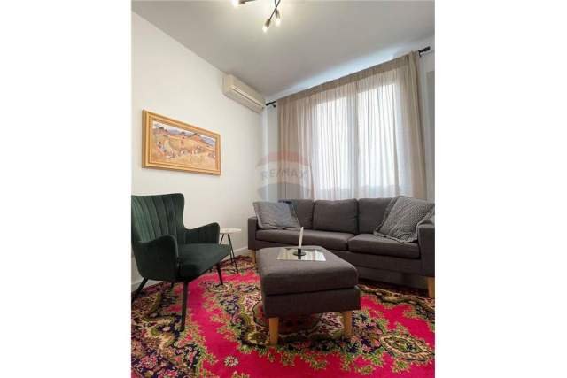 Tirane, jepet me qera apartament 62 m² 550 Euro (pazari i ri)