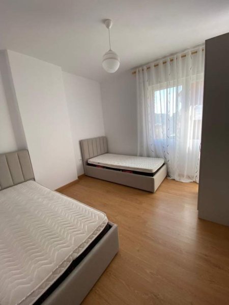 Tirane, jepet me qera apartament 2+1+BLK Kati 3, 106 m² 500 Euro (Sima-Com)