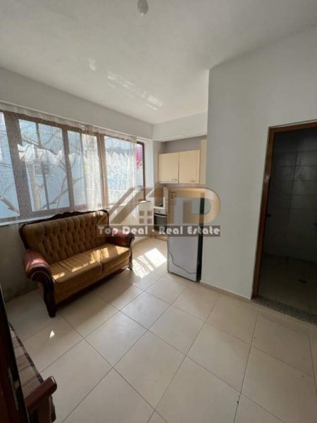 Tirane, jepet me qera shtepi 1+1+BLK 60 m² 250 Euro