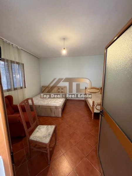 Tirane, jepet me qera shtepi 1+1+BLK 60 m² 250 Euro