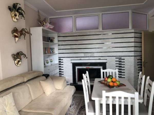Tirane, jepet me qera apartament 2+1+BLK Kati 2, 120 m² 600 Euro (Eruga petro nini luarasi)