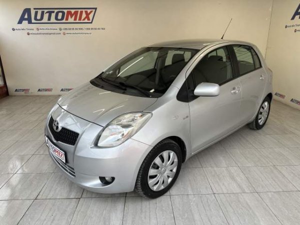 Tirane, shes makine Toyota YARIS Viti 2008, 4.400 Euro