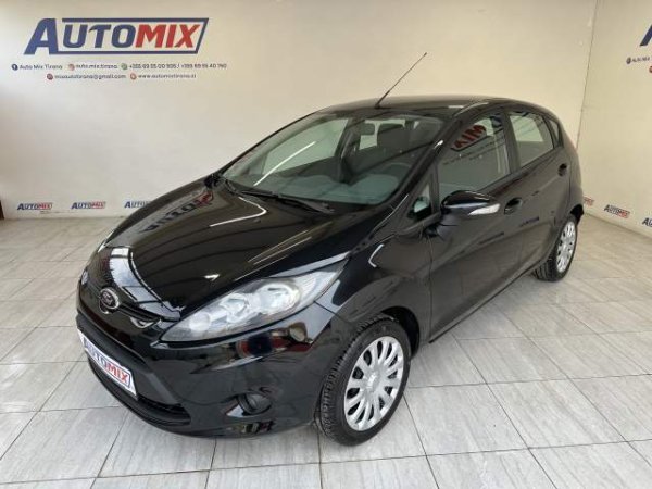 Tirane, shes makine Ford FIESTA Viti 2010, 4.800 Euro