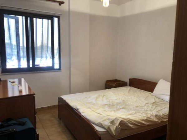 Tirane, jepet me qera apartament 1+1+BLK Kati 6, 66 m² 40.000 Leke (Rruga e kavajes)