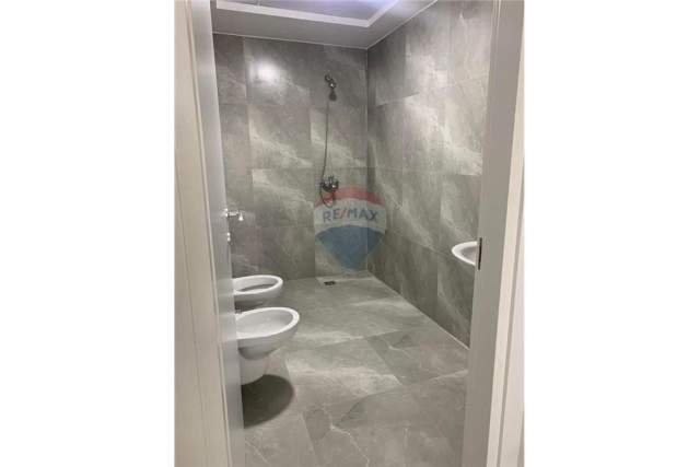 Tirane, jepet me qera apartament 2+1+A+BLK Kati 6, 100 m² 550 Euro (Don Bosko)