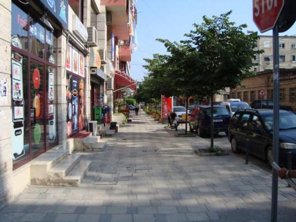 Tirane, shitet apartament duplex 4+1 Kati 5, 206 m²  (Fakulteti Juridik)