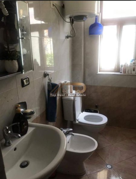 Tirane, jepet me qera apartament 2+1+BLK Kati 2, 100 m² 450 Euro
