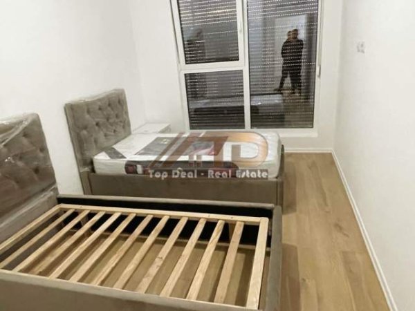 Tirane, jepet me qera apartament 2+1+BLK Kati 5, 82 m² 500 Euro (Bulevardi I Ri)