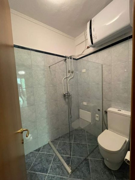 Tirane, shitet apartament 2+1+BLK Kati 4, 127 m² 370.000 Euro (Bllok)