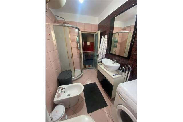 Tirane, jepet me qera apartament 2+1 Kati 3, 72 m² 400 Euro (Mine Peza)