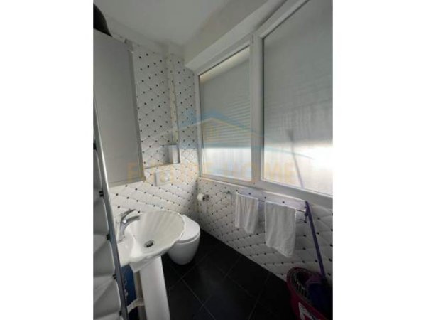 Tirane, shitet apartament 2+1+BLK Kati 2, 66 m² 110.000 Euro (Rruga e Kavajes)