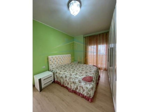 Tirane, jepet me qera apartament 2+1+BLK Kati 2, 108 m² 550 Euro (Rruga e Kavajes)