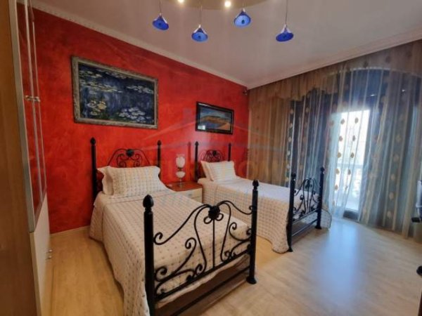 Tirane, jepet me qera Vile 5+1+A+BLK 437 m² 800000 Euro (ALI DEMI)