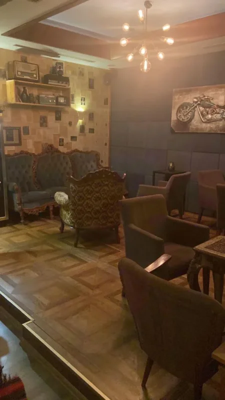 Tirane, shes ambjent biznesi Kati 0, 160 m² 5.500 Euro (Mihal Popi)