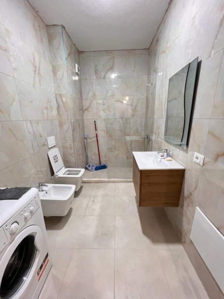 Tirane, jepet me qera apartament Kati 10, 70 m² 320 Euro (Unaza E Re Astir)