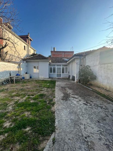 Tirane, shitet 2+1+BLK Kati 0, 69 m² 135.000 Euro