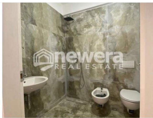 Tirane, jepet me qera apartament 1+1+BLK Kati 2, 65 m² 300 Euro (Komuna e parisit)