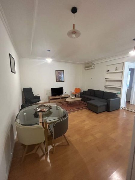 Tirane shitet ose jepet me qera   apartament 2+1 Kati 2, 98 m²  tek Libri Universitar