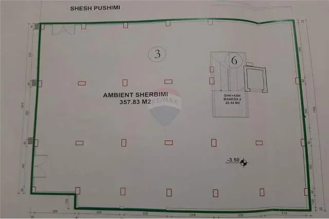 Tirane, jepet me qera magazine Kati 0, 357 m² 2.000 Euro (Liqeni i Thatë, pranë Radisonit)