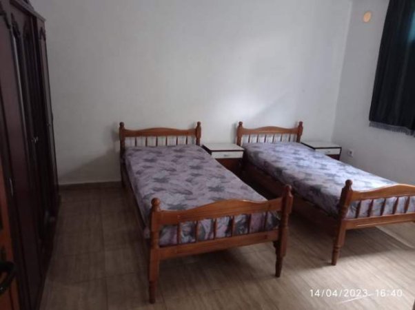 Tirane, jepet me qera apartament 1+1 Kati 1, 40 m² 14.500 Leke (Kristaq Antoniu)