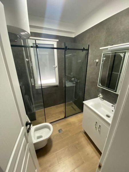 Tirane, jepet me qera apartament 2+1+BLK Kati 4, 350 Euro (Rruga Egnatia, Don Bosko)