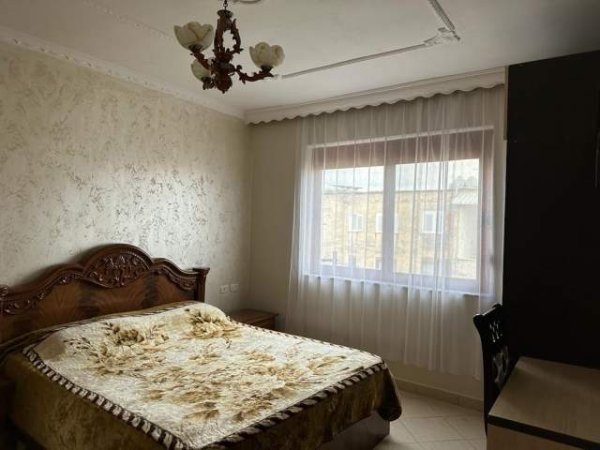 Tirane, jepet me qera apartament 1+1+A Kati 5, 67 m² 350 Euro