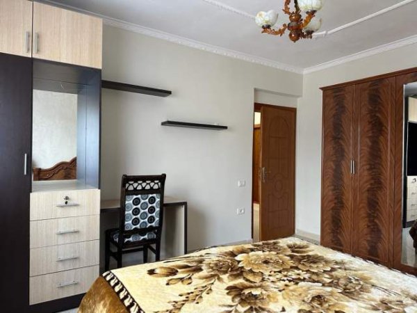 Tirane, jepet me qera apartament 1+1+A Kati 5, 67 m² 350 Euro