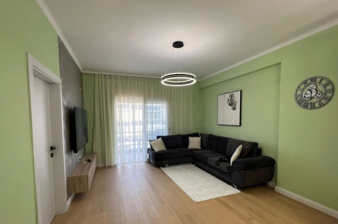 Tirane, shitet apartament 1+1+Aneks+Ballkon Kati 7, 66 m² 107.000 € (astir)