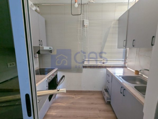 Tirane, jepet me qera apartament 2+1+Aneks+Ballkon Kati 7, 75 m² 500 € (Don Bosco , Pallati i Spar.)