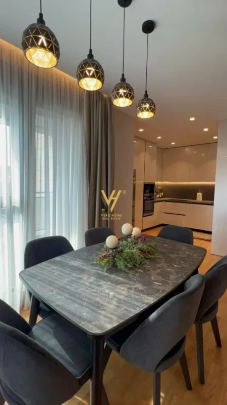 Tirane, jepet me qera apartament 2+1+Ballkon Kati 11, 150 m² 2.000 € (RRUGA E KOSOVAREVE)