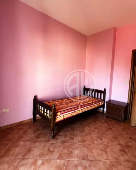 Durres, shitet apartament 2+1+Ballkon Kati 5, 145.000 € 