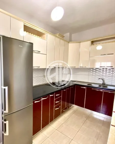 Durres, shitet apartament 1+1+Ballkon Kati 4, 95.000 € 