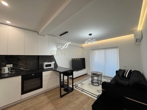 Tirane, jepet me qera apartament 1+1 Kati 3, 50 m² 540 € (Rr. Dum Alla)
