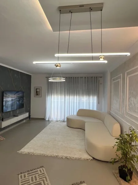 Tirane, shitet apartament 2+1+Ballkon Kati 6, 118 m² 163.000 € (Astir , Kryqezimi i Viles L)