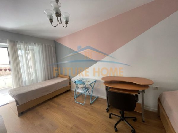 Tirane, jepet me qera apartament 2+1 Kati 4, 93 m² 550 € (Vasil Shanto Rruga &quot;Viktor Eftemiu&quot;)