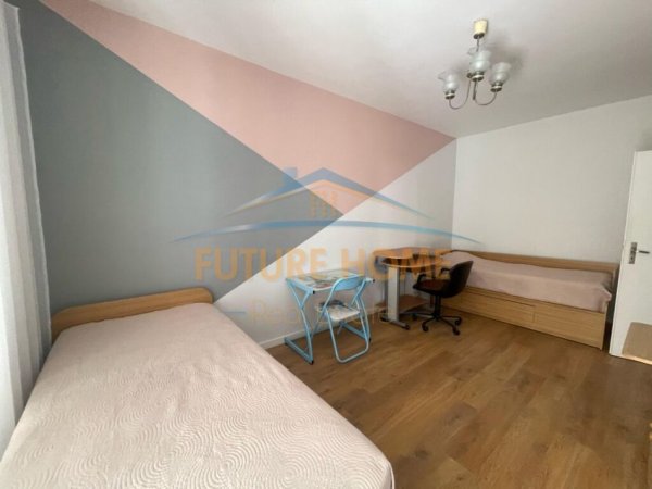 Tirane, jepet me qera apartament 2+1 Kati 4, 93 m² 550 € (Vasil Shanto Rruga &quot;Viktor Eftemiu&quot;)