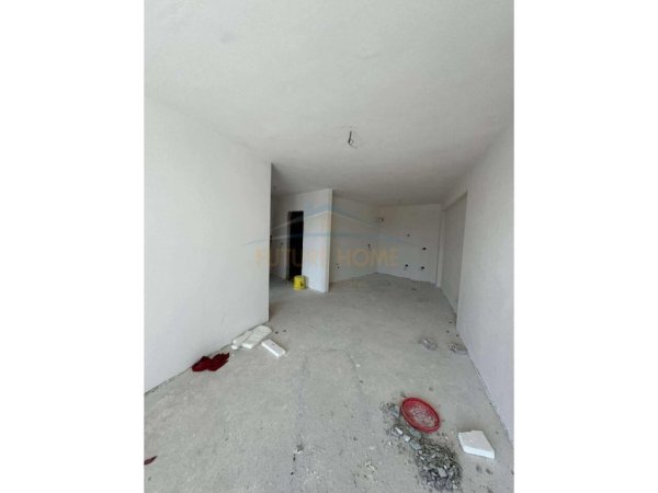 Tirane, shitet apartament 1+1 Kati 6, 82 m² 132.000 € 