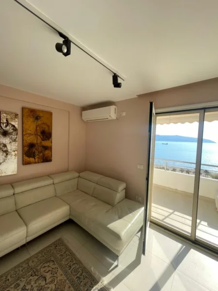 Vlore, shitet apartament 2+1+Ballkon Kati 10, 96 m² 260.000 € (Lungomare)