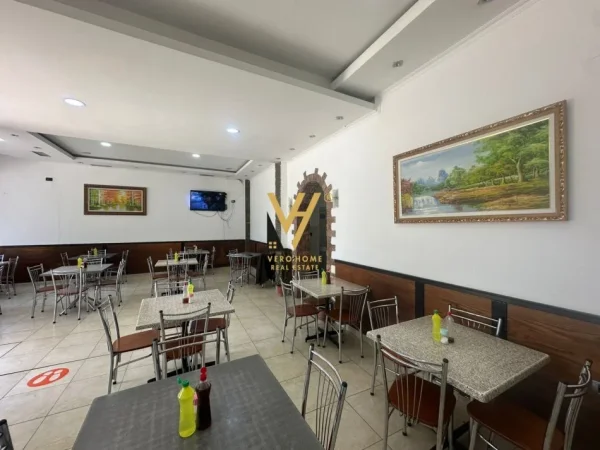 Tirane, shitet bar-resorant Kati 0, 410 m² 300.000 € (QYTET STUDENTI)