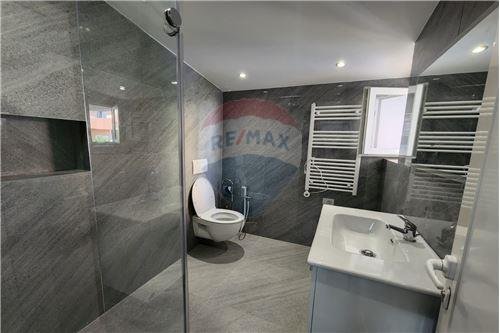 Tirane, jepet me qera apartament 1+1 Kati 2, 55 m² 470 € (qytet studenti)