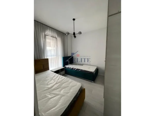 Tirane, jepet me qera apartament 2+1+Ballkon Kati 1, 85 m² 750 € (Don Bosko)